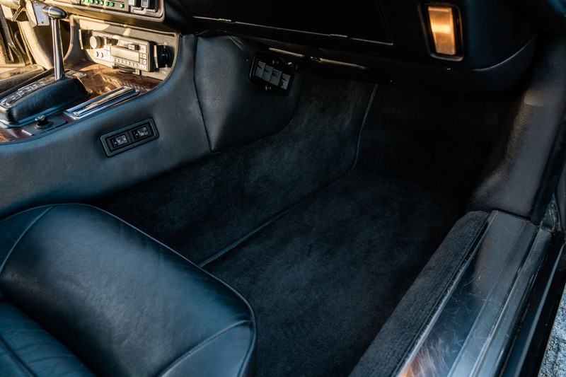 1988 Jaguar XJ-SC V12 295HP